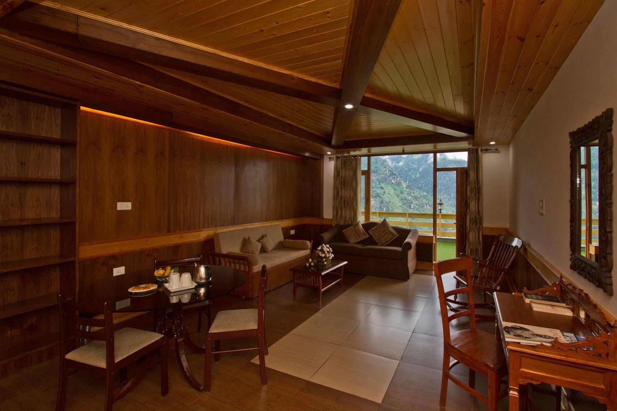 Vivaan The Sunrise Resort Manāli Dış mekan fotoğraf